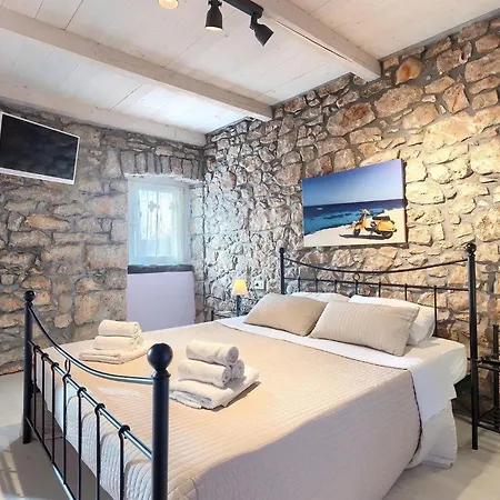 Octingenti Дом отдыха Veligolji