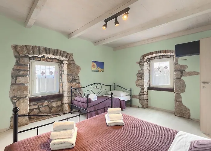 Octingenti Veligolji