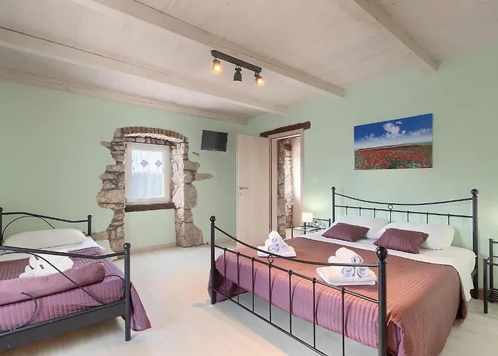 Octingenti Veligolji